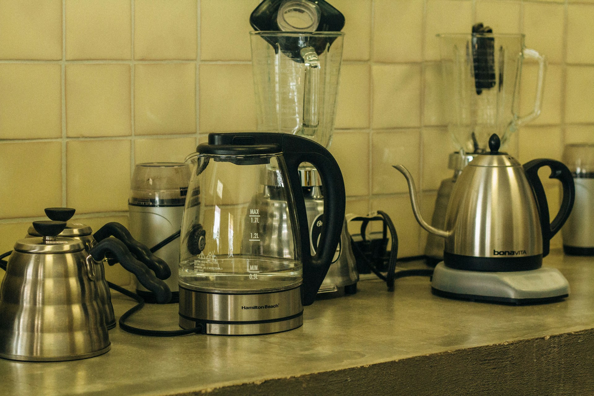 Read more about the article The 5 Best Electric Kettle Brands & Models in Kenya