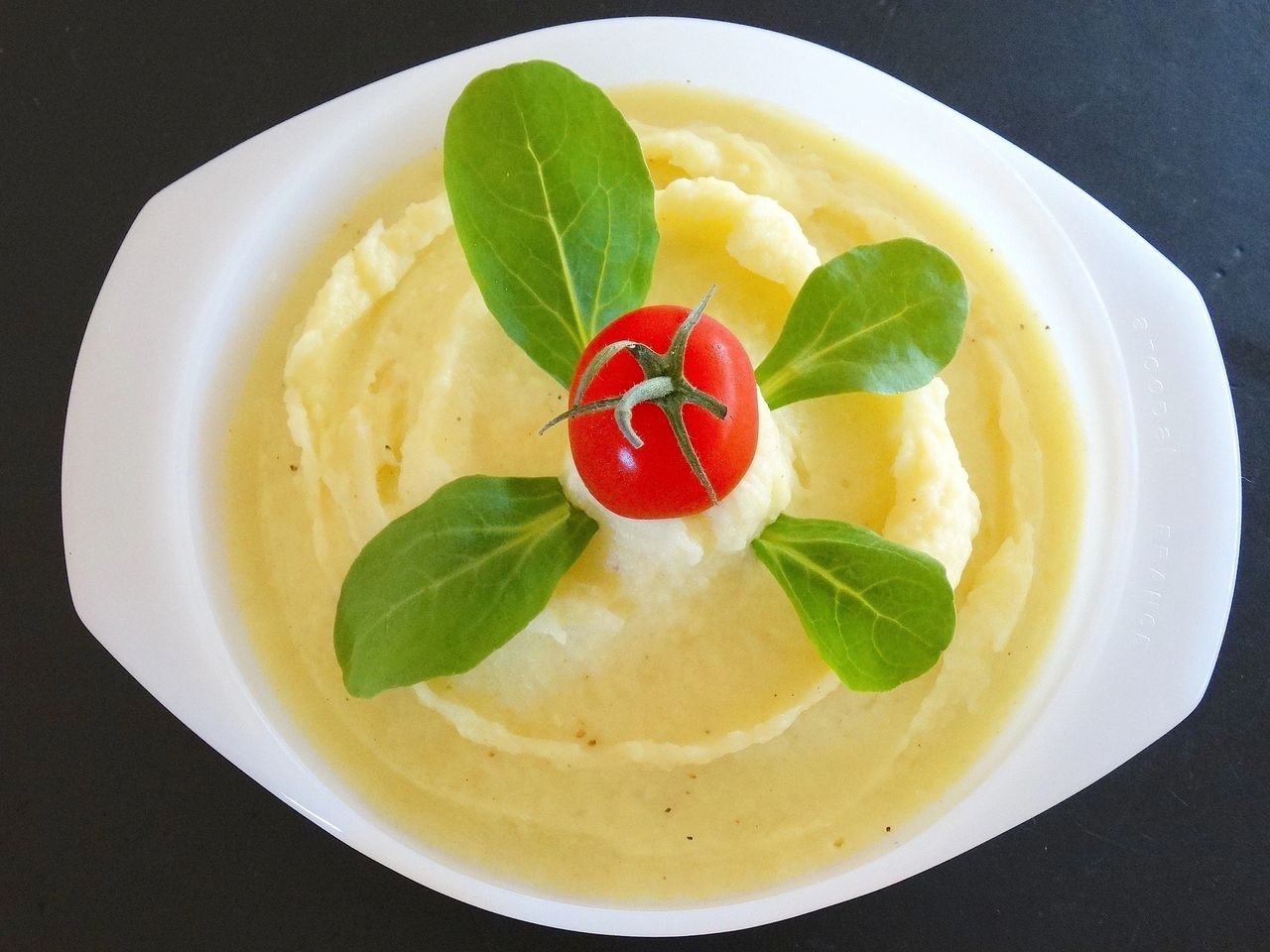 Read more about the article Simple Mashed Potatoes Recipe With Tips and Tricks